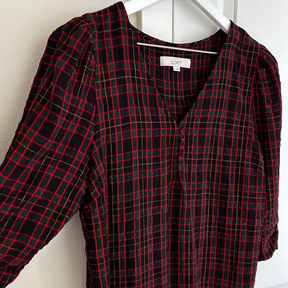 LOFT Shimmer Plaid Shirred V-neck Blouse, 3/4 Sleeves Holiday Christmas Top - Picture 4 of 12